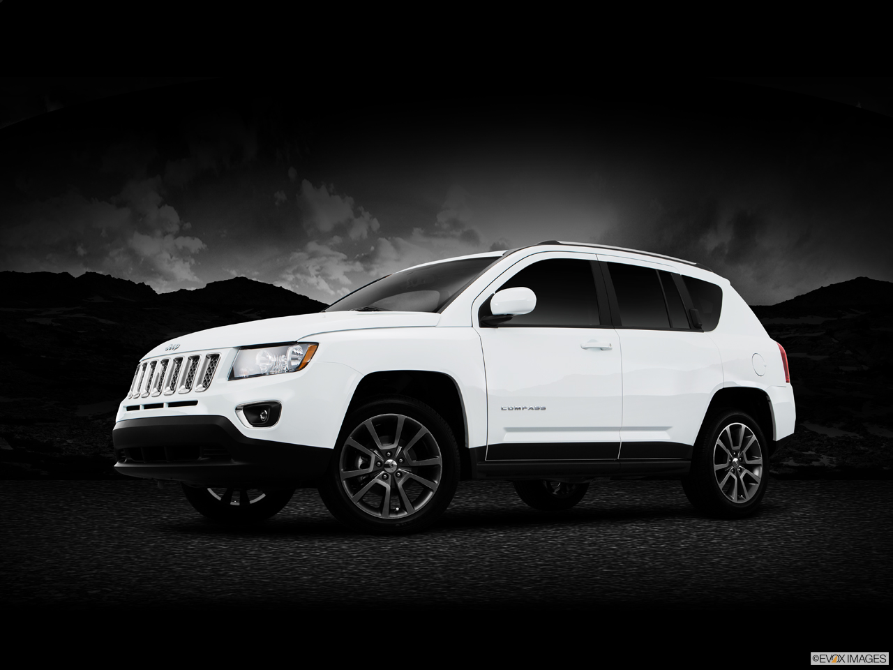 Exterior View Of 2016 Jeep Compass in San Bernardino